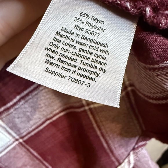 Arizona Jean Co Women’s Plaid Button-Up Burgundy and White Flannel Shirt, Medium - Picture 4 of 5